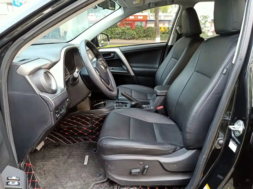 TOYOTA RAV4 RONGFANG 2018