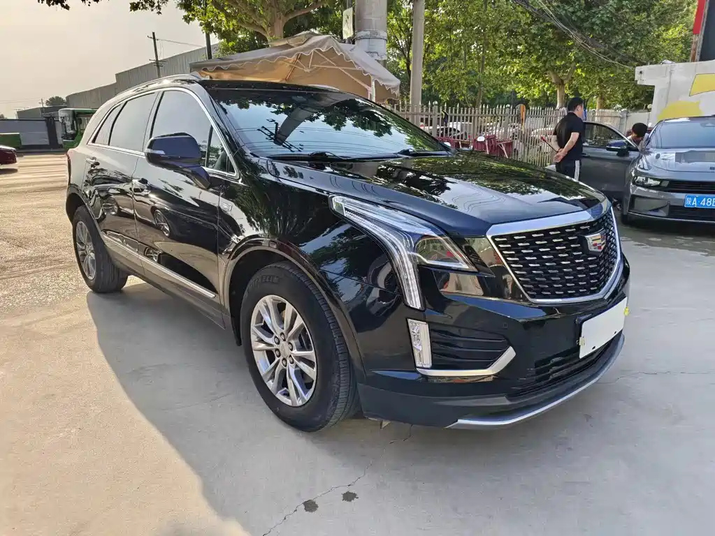 CADILLAC XT5 2021