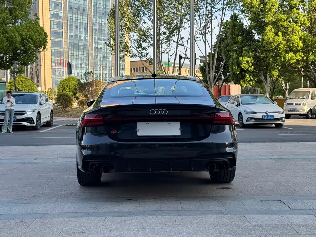 AUDI A7 2021