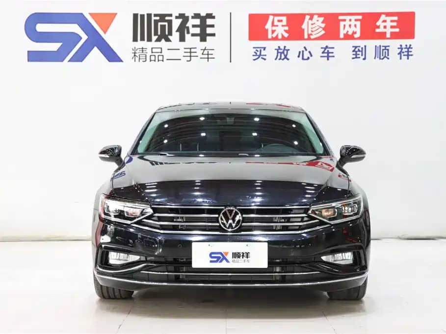 VOLKSWAGEN MAGOTAN 2021