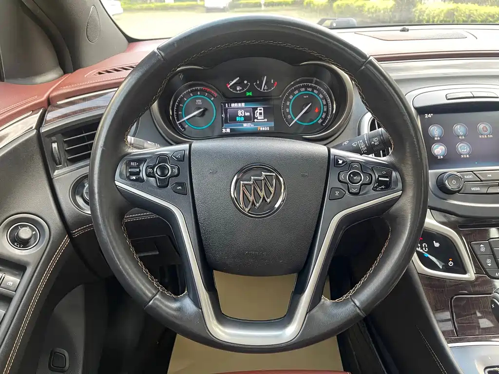 BUICK LACROSSE 2015