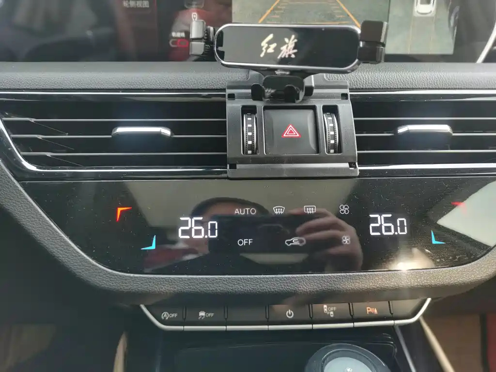HONGQI HS5 2022