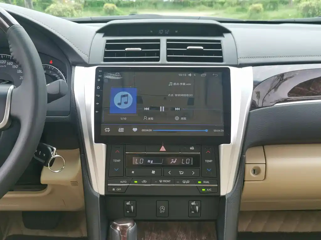 TOYOTA CAMRY 2016