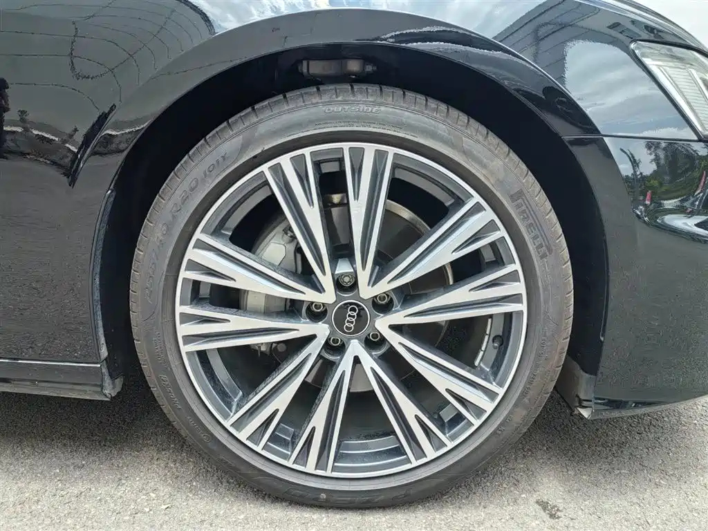 AUDI A6L 2023