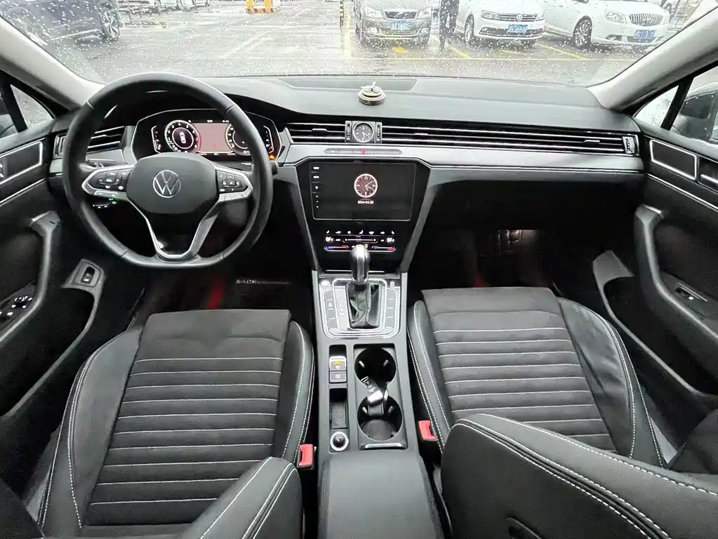 VOLKSWAGEN MAGOTAN 2021