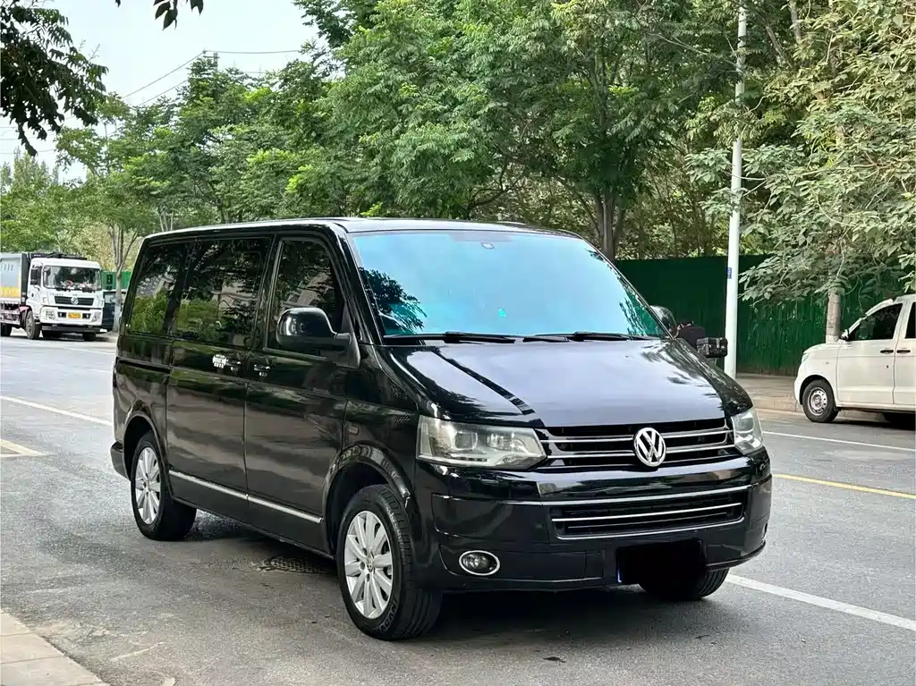 VOLKSWAGEN MULTIVAN 2012