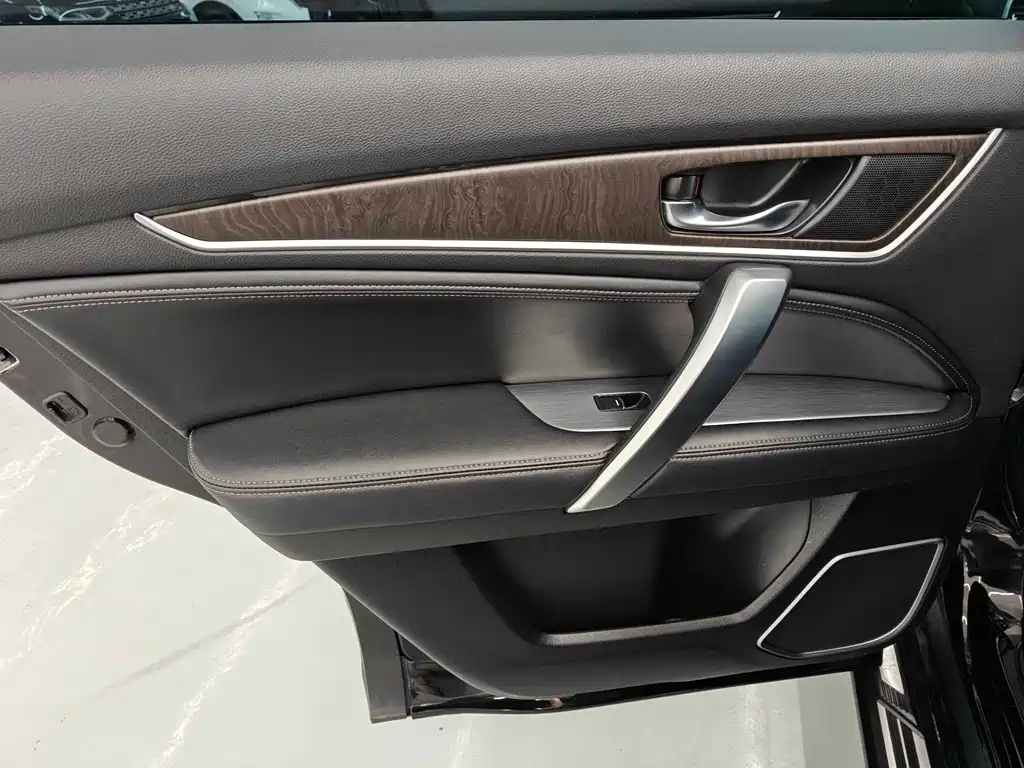 HONDA AVANCIER 2020