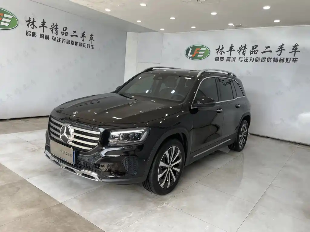 MERCEDES BENZ GLB 2024
