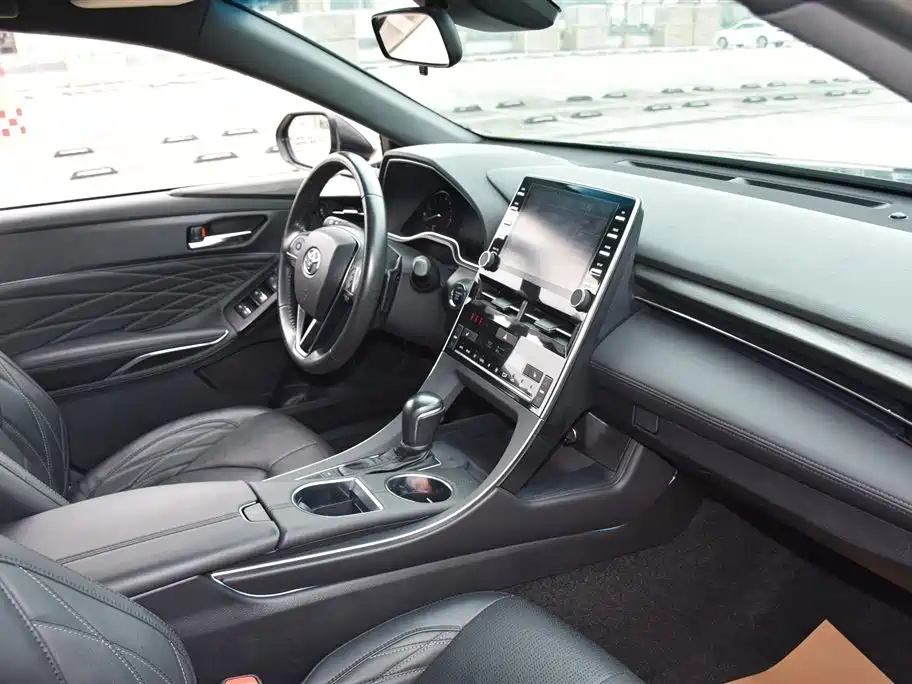 TOYOTA AVALON 2020