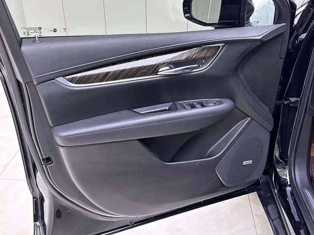 CADILLAC XT5 2019