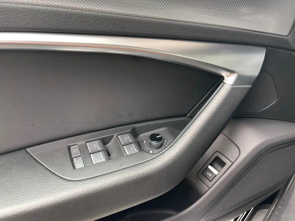 AUDI A6L 2023