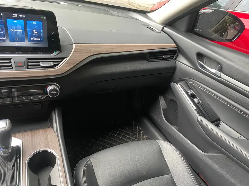 NISSAN TEANA 2022