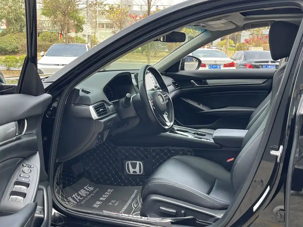 HONDA ACCORD 2021
