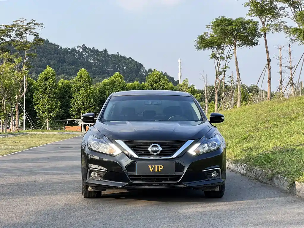 NISSAN TEANA 2018