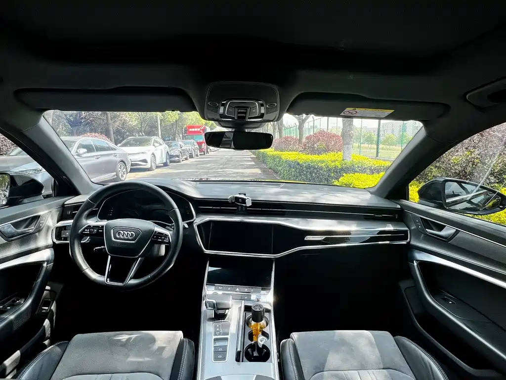 AUDI A6L 2021