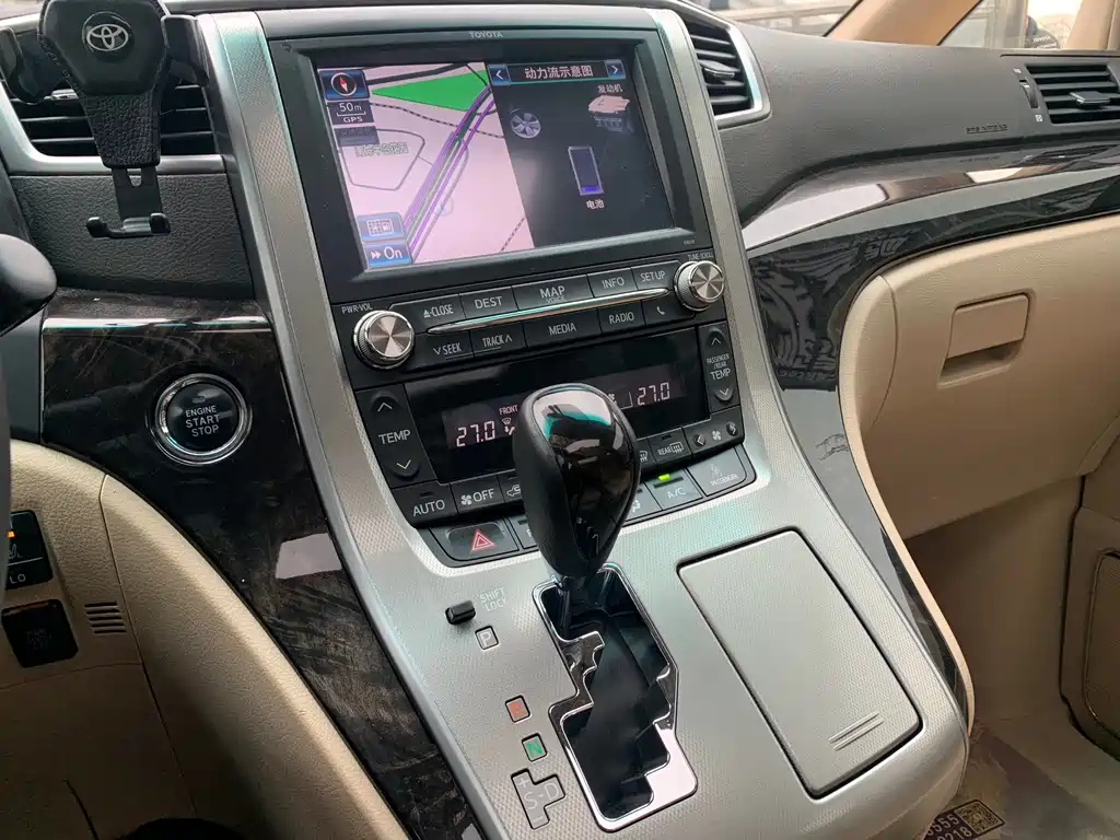 TOYOTA ALPHARD 2012