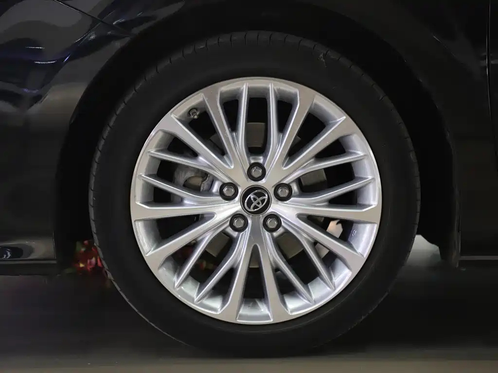 TOYOTA CAMRY 2018