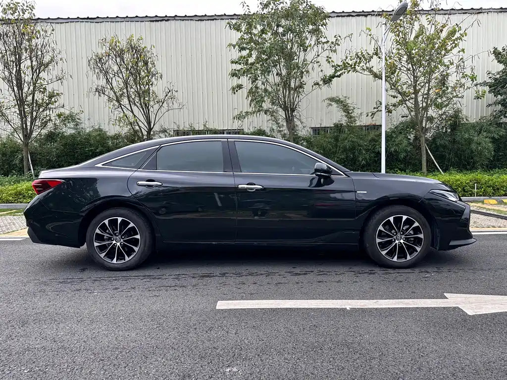TOYOTA AVALON 2023