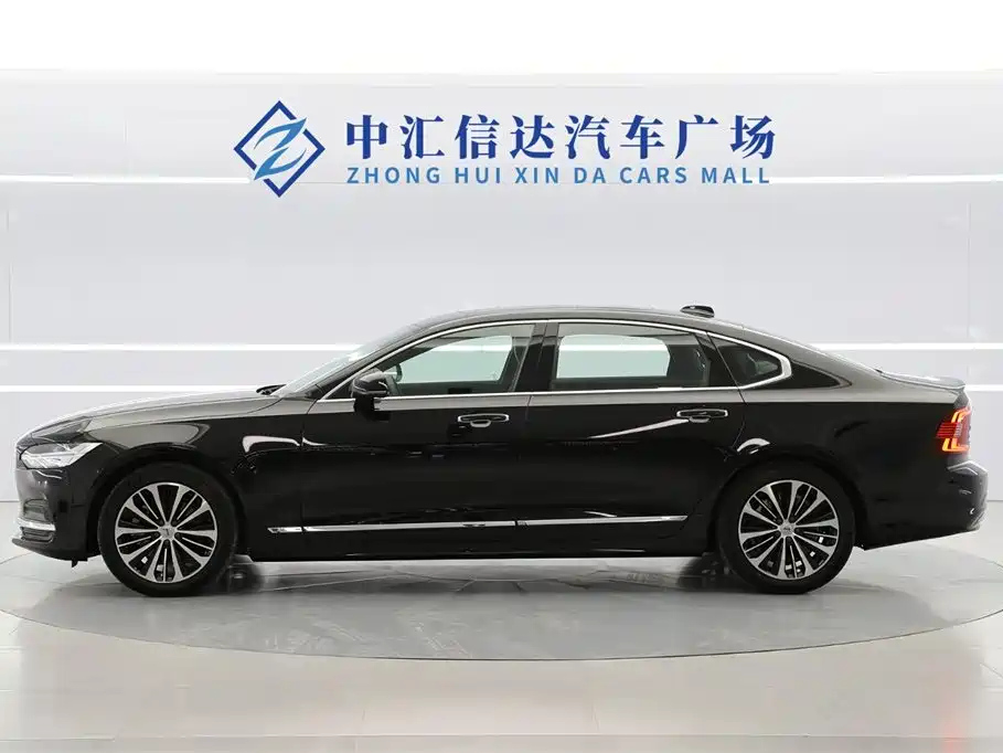 VOLVO S90 2024