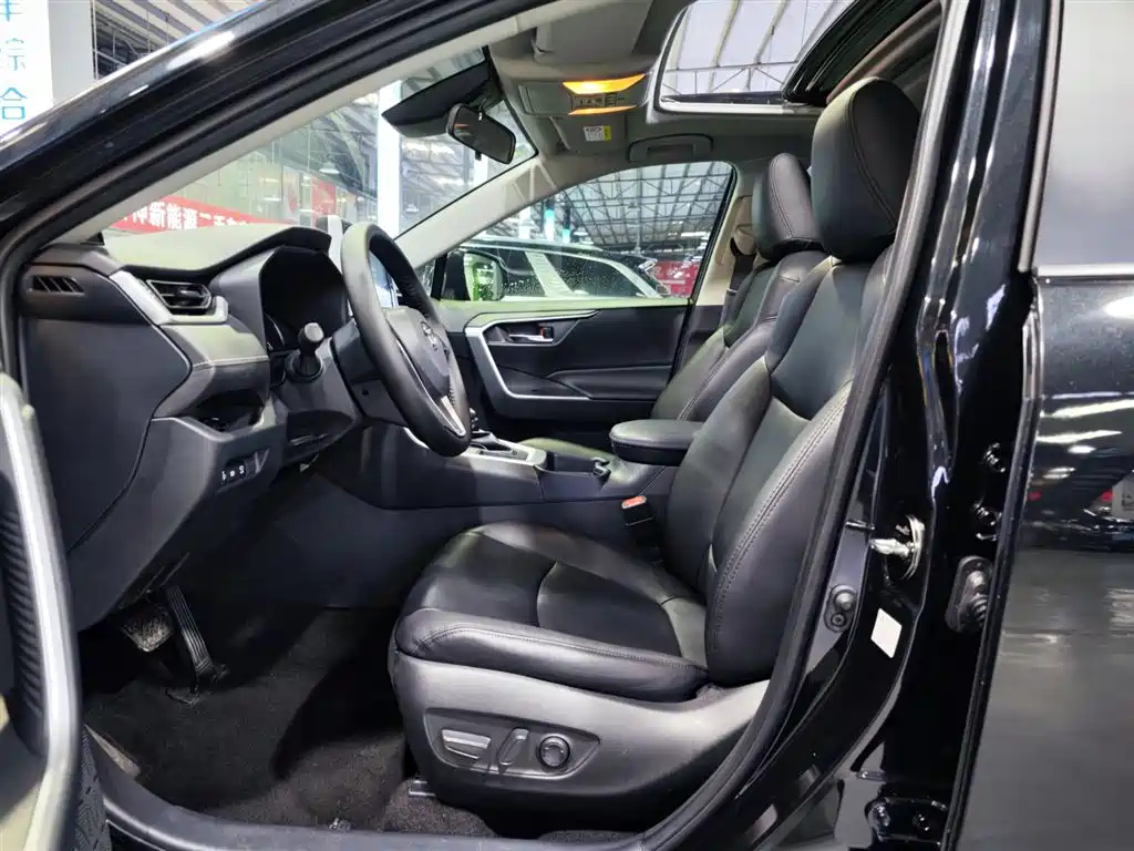 TOYOTA RAV4 RONGFANG 2020