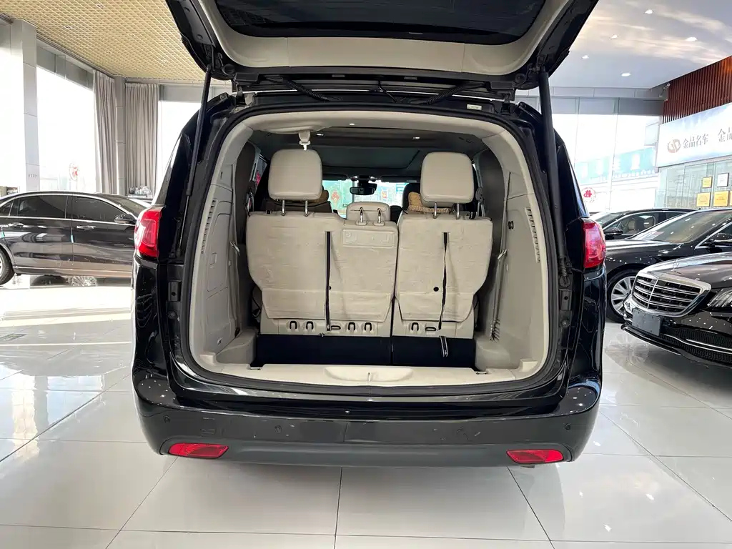 CHRYSLER OTHER 2018