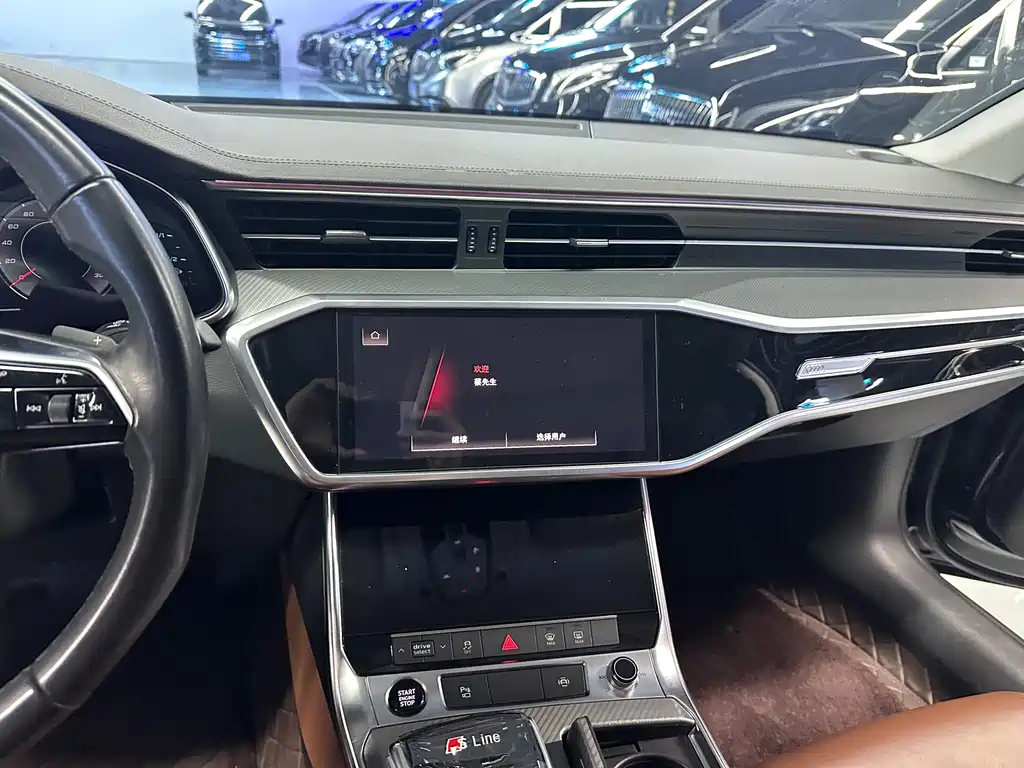 AUDI A7 2021