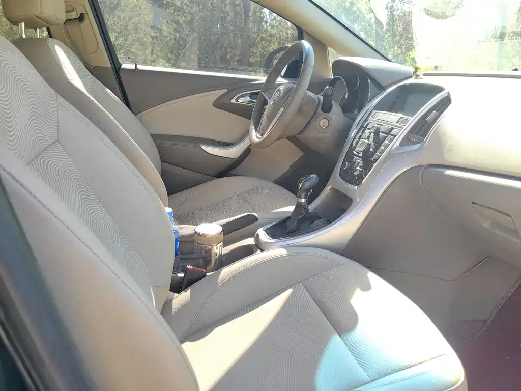 BUICK EXCELLE 2012