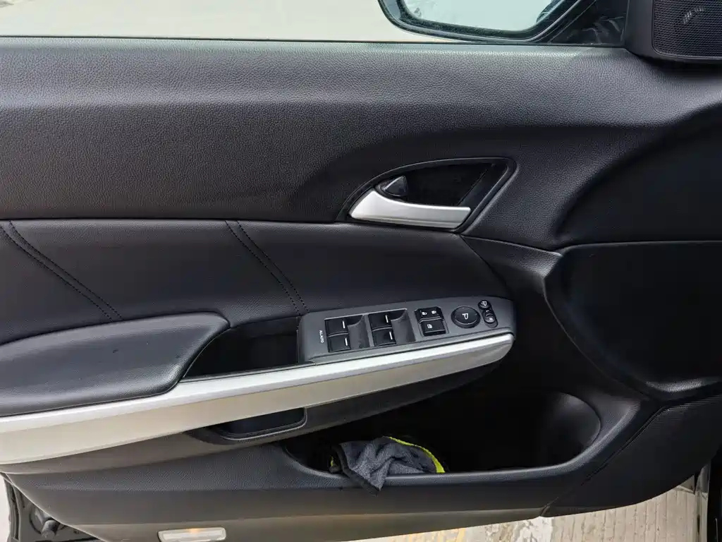 HONDA CROSSTOUR 2016