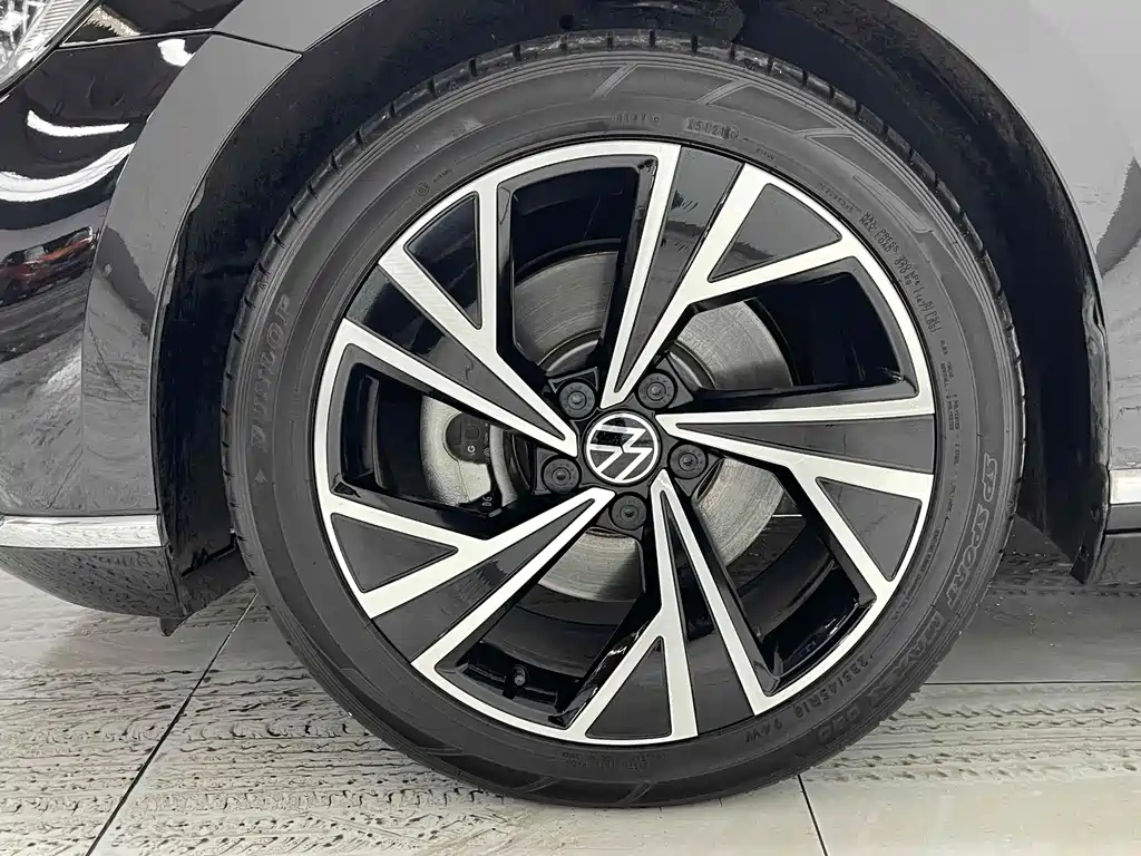 VOLKSWAGEN MAGOTAN 2022