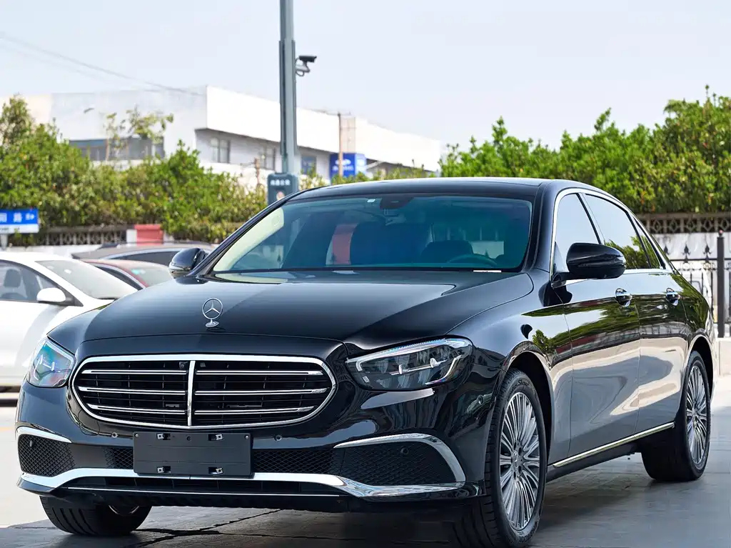 MERCEDES BENZ E-CLASS 2022
