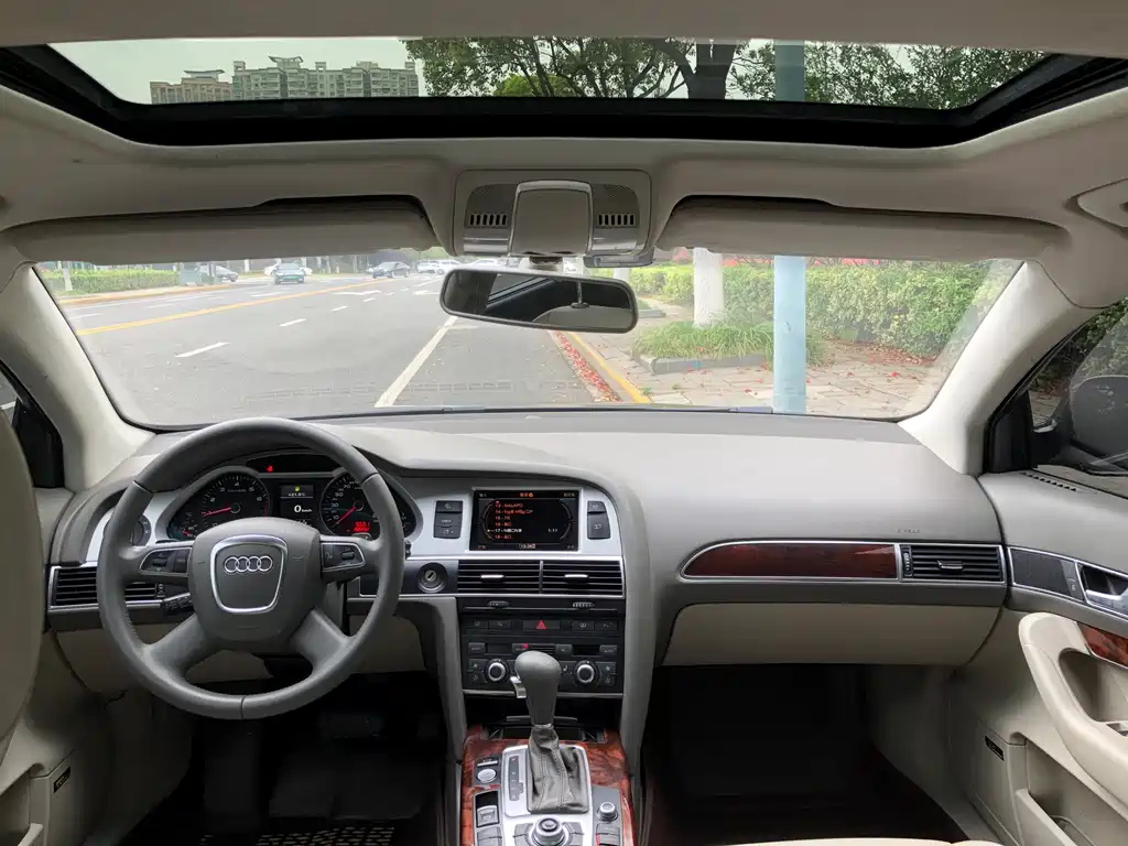 AUDI A6L 2011