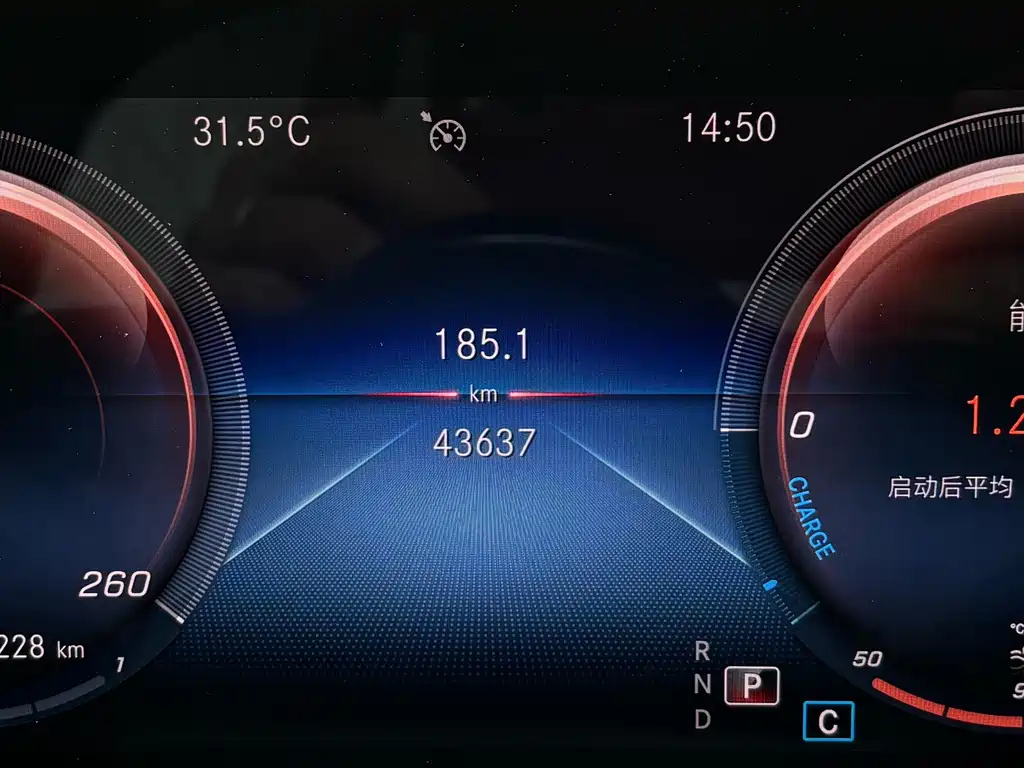 MERCEDES BENZ GLB 2021