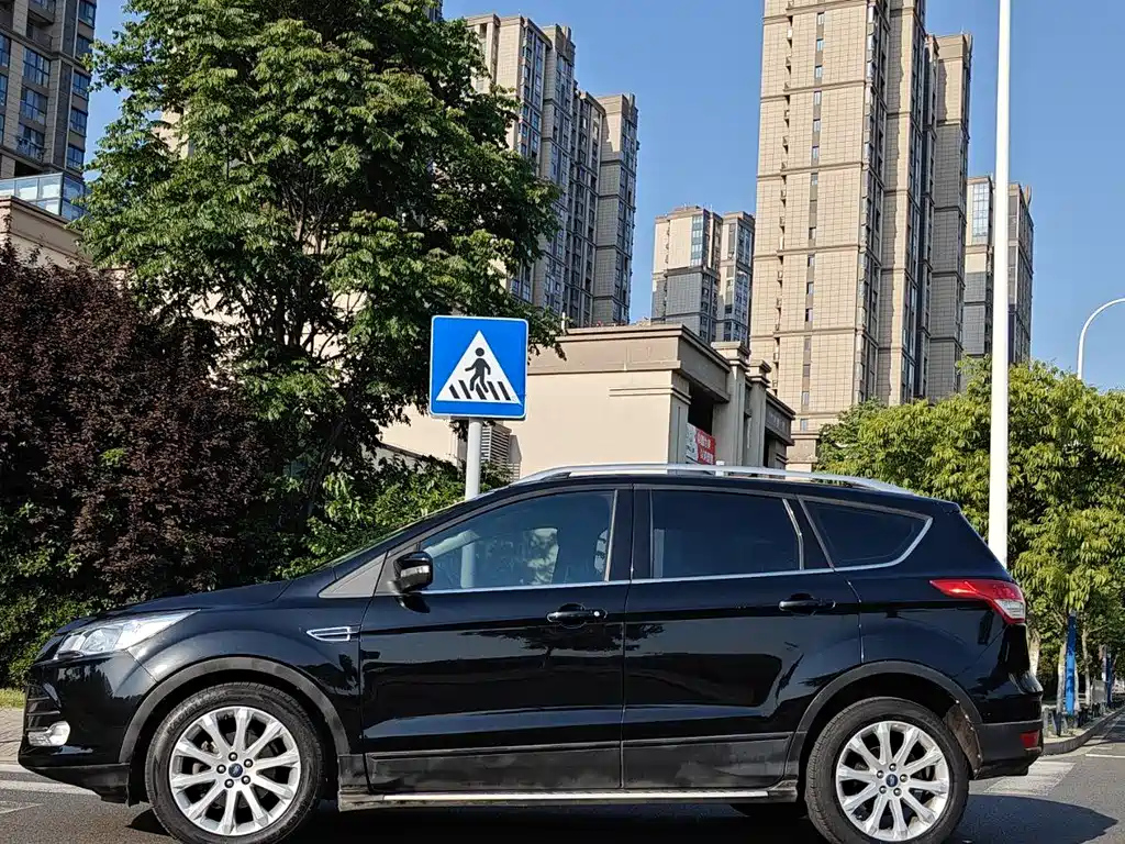 FORD ESCAPE 2013
