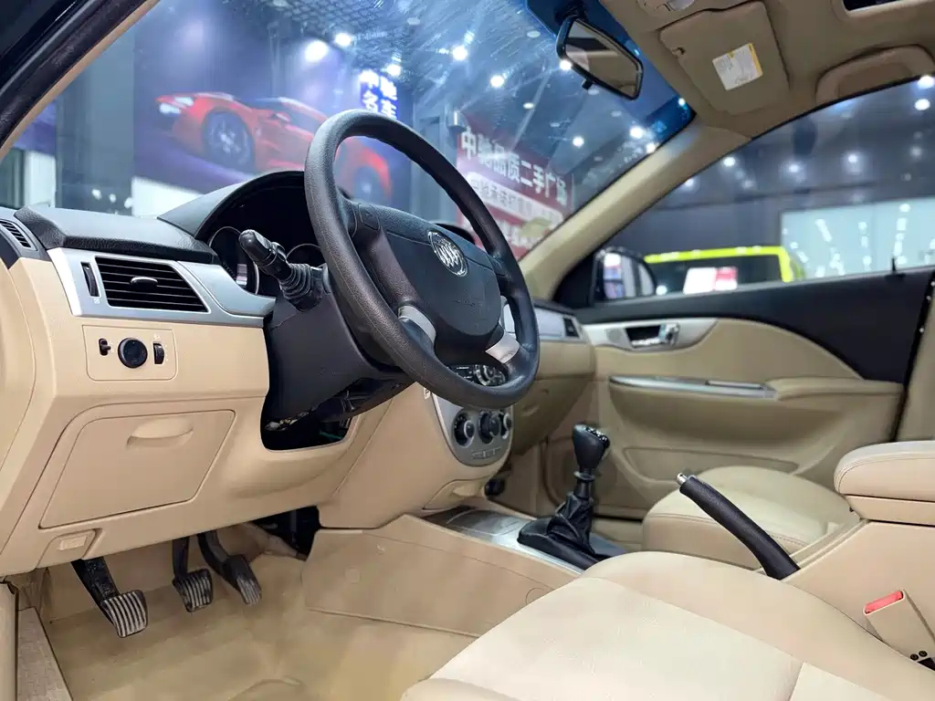 BUICK EXCELLE 2013