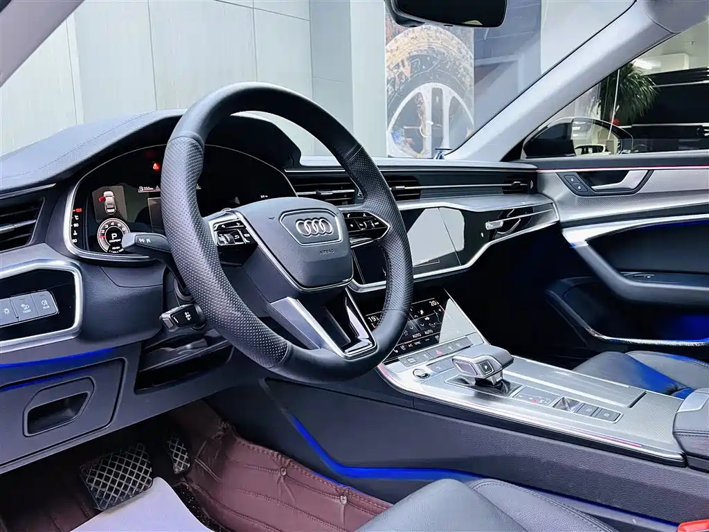 AUDI A6L 2021