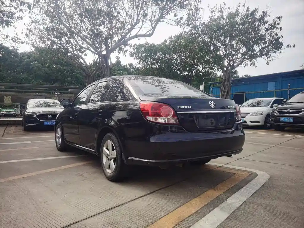 VOLKSWAGEN LAVIDA 2012