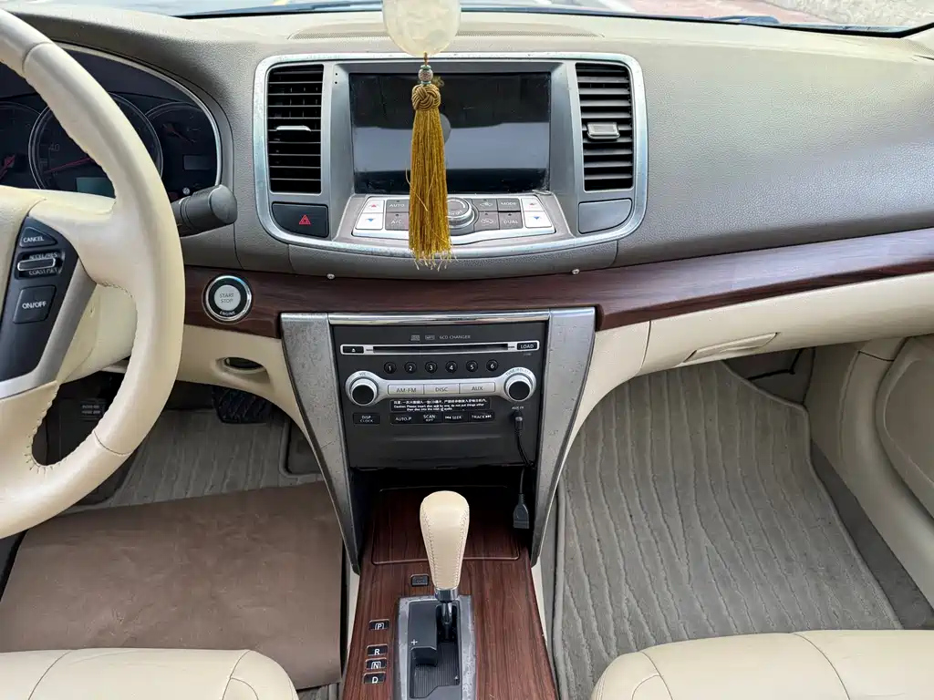 NISSAN TEANA 2009