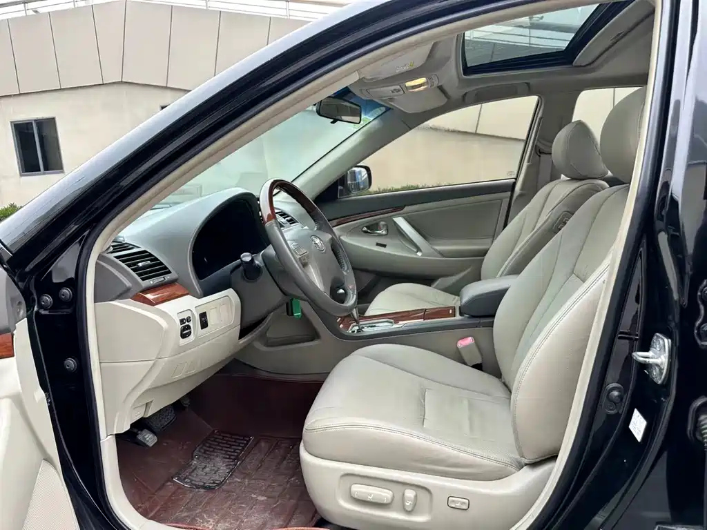 TOYOTA CAMRY 2014