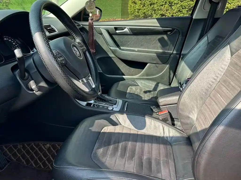 VOLKSWAGEN MAGOTAN 2016