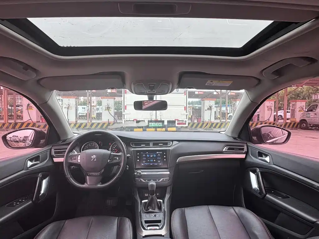 PEUGEOT 408 2018