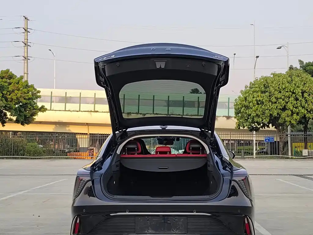HONGQI H6 2023