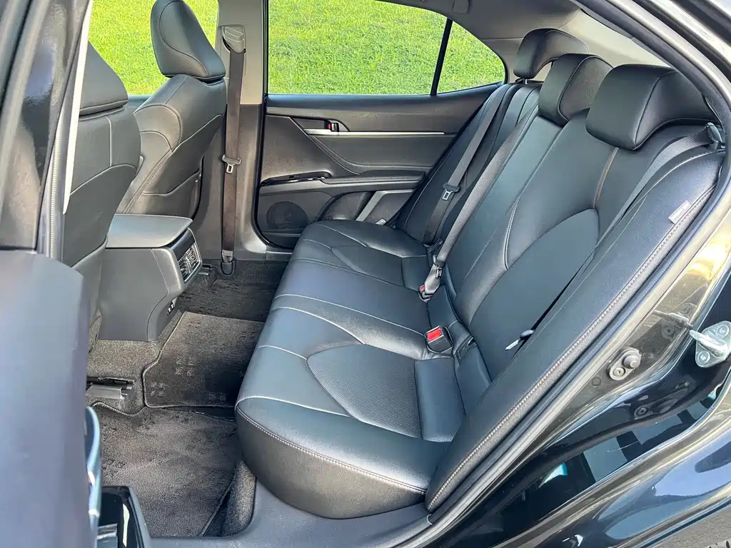 TOYOTA CAMRY 2023