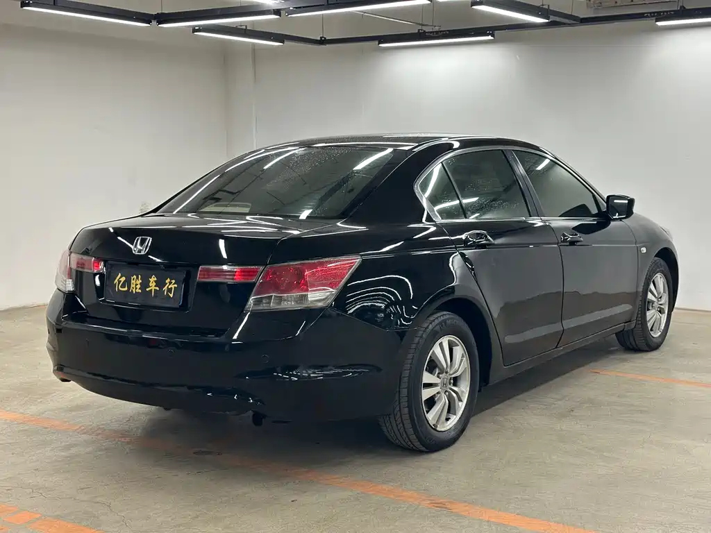 HONDA ACCORD 2010