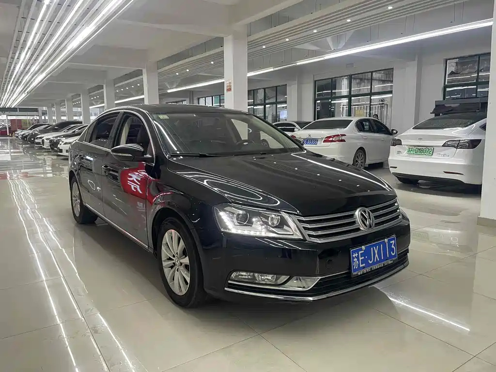 VOLKSWAGEN MAGOTAN 2015
