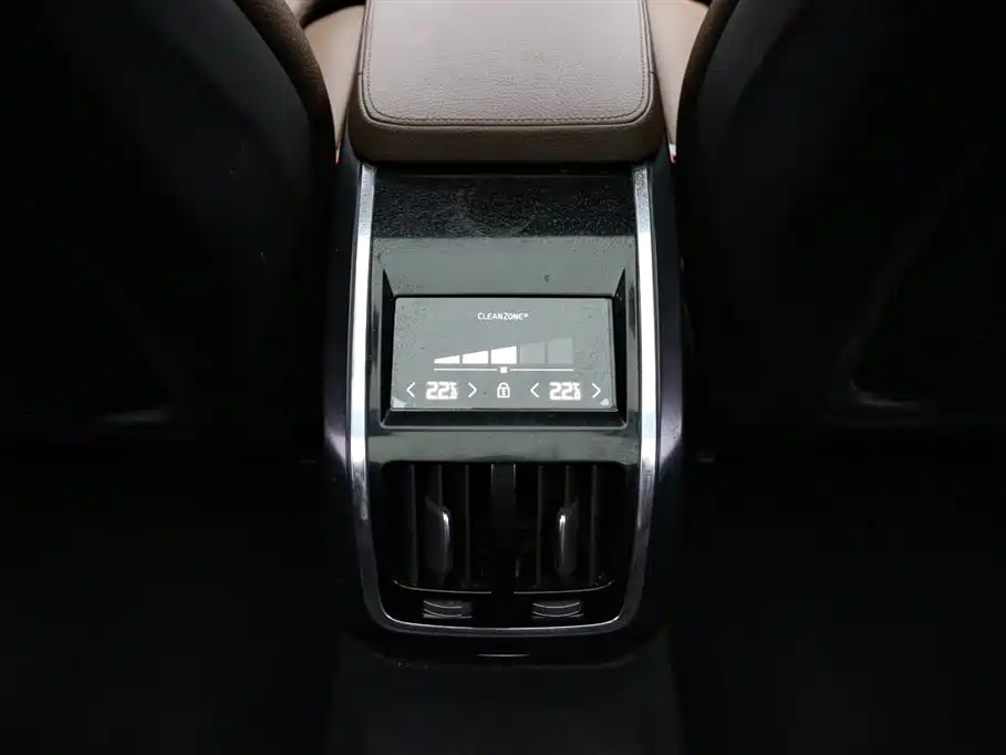 VOLVO S90 2020