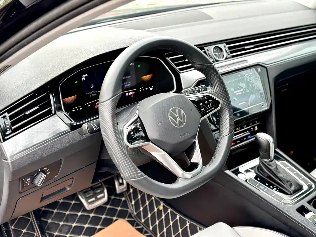 VOLKSWAGEN MAGOTAN 2022