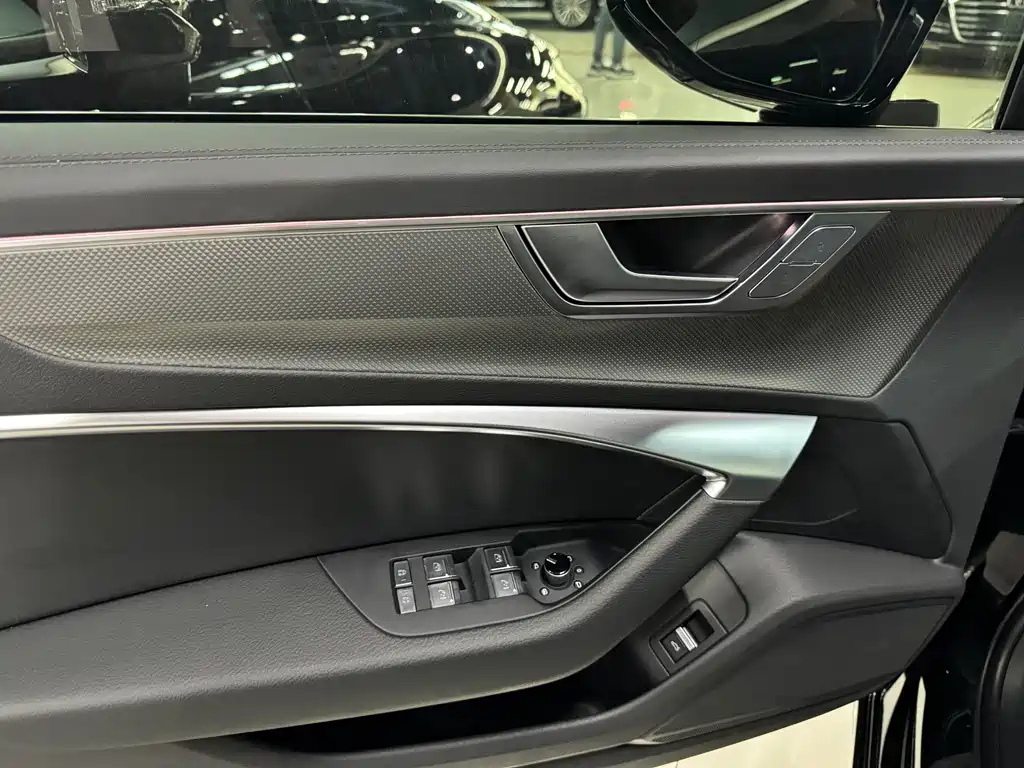 AUDI A6L 2023