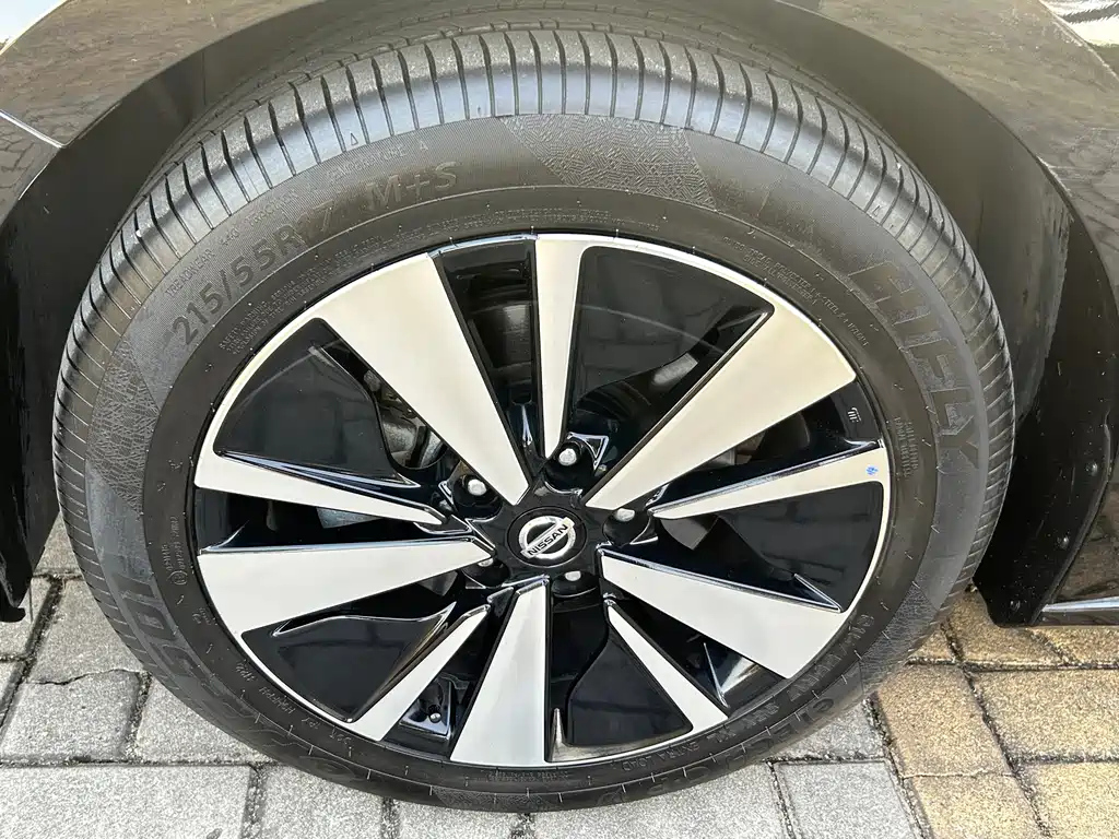 NISSAN TEANA 2022