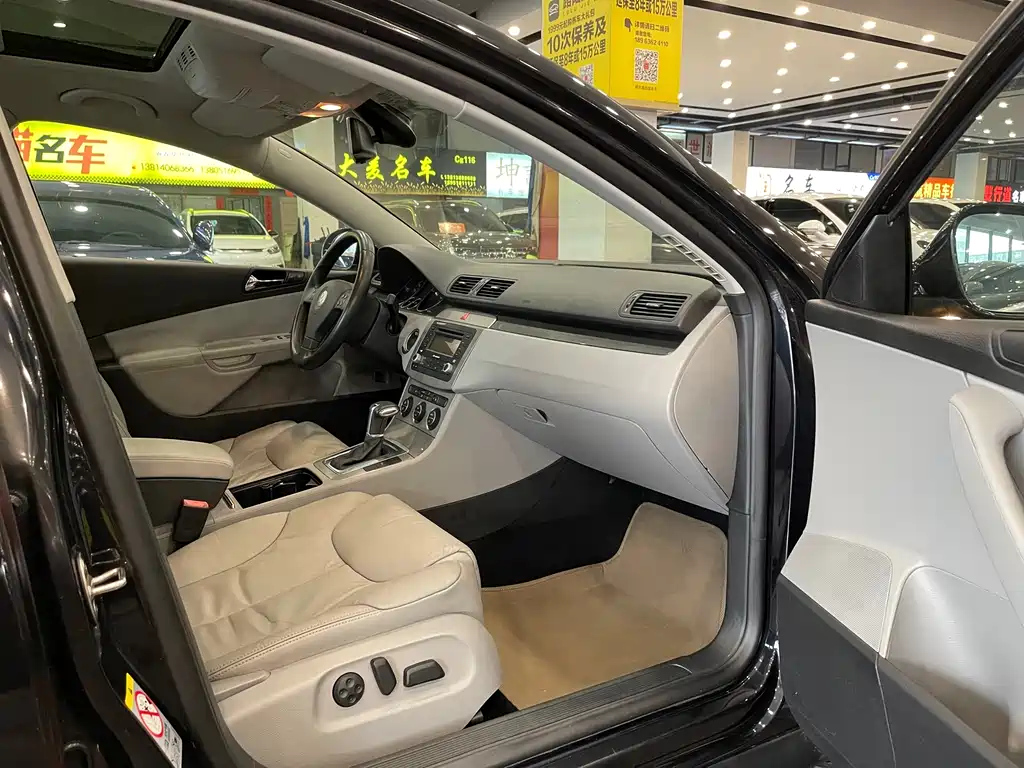 VOLKSWAGEN MAGOTAN 2010
