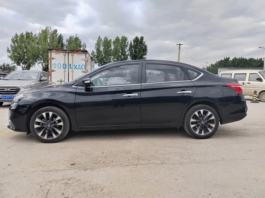 NISSAN SYLPHY 2018